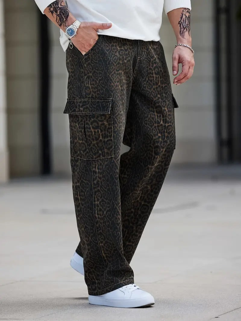 Herren-Cargohose im Leopardenmuster
