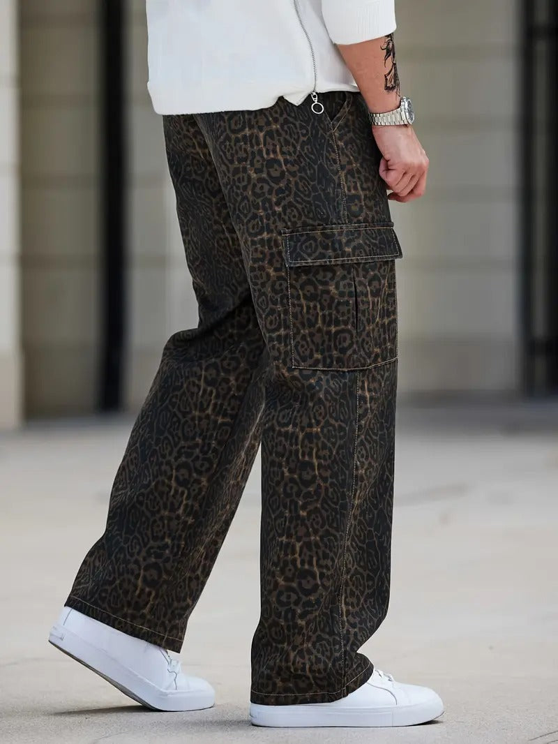 Herren-Cargohose im Leopardenmuster